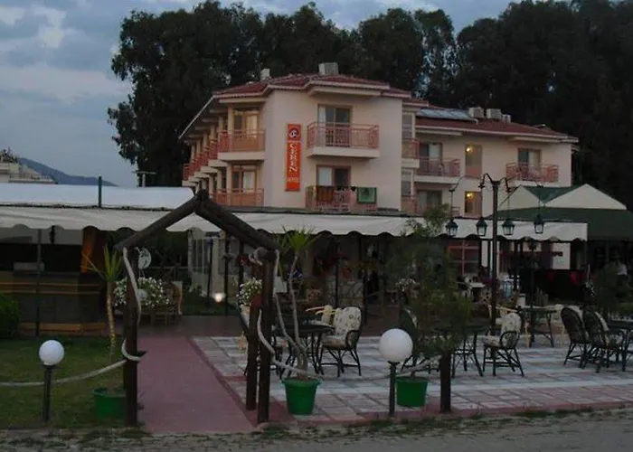 Hotel Ceren 2*