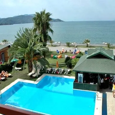 Ceren Hotell