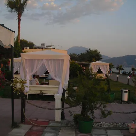 Otel Ceren 2*